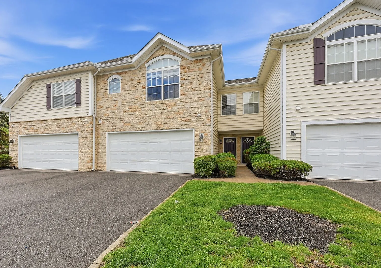 5115 Vinings Blvd. — Photo 1