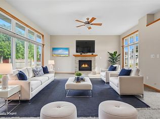 7128 Summerland Ridge Rd NE, Cedar Rapids, IA 52402