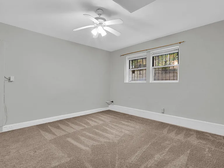 1820 Clydesdale Pl NW #C — Photo 23