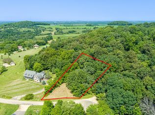 12 Saddleback Rd, Galena, IL 61036