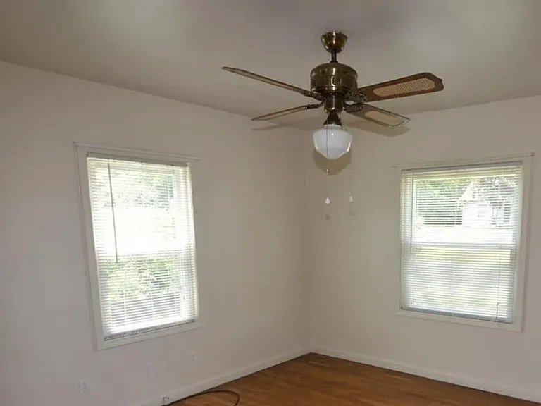 1460 Greendale Rd — Photo 13