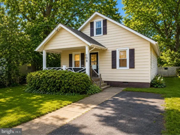 108 Oak St, Fredericksburg, VA 22401