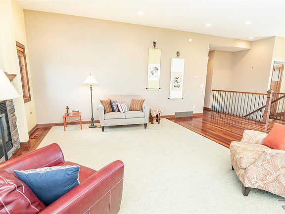 4th image of 47156 272nd St