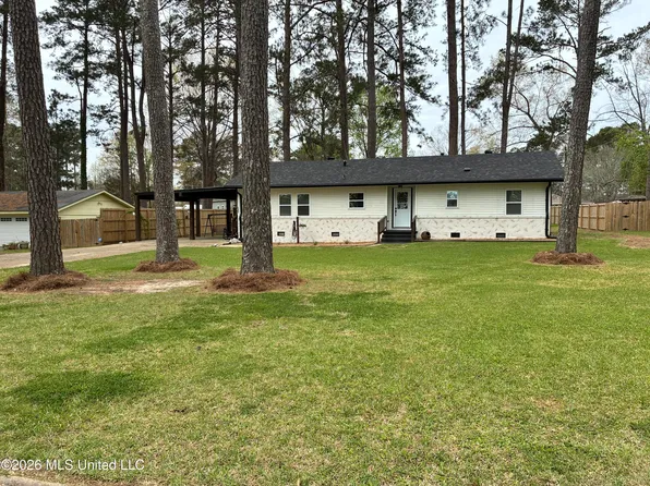 1203 Field Lark Ln NE, Brookhaven, MS 39601