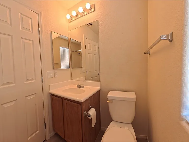 7776 Littondale St — Photo 32