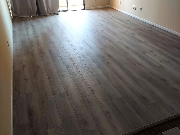 2nd image of 1418 Venice Blvd APT 307