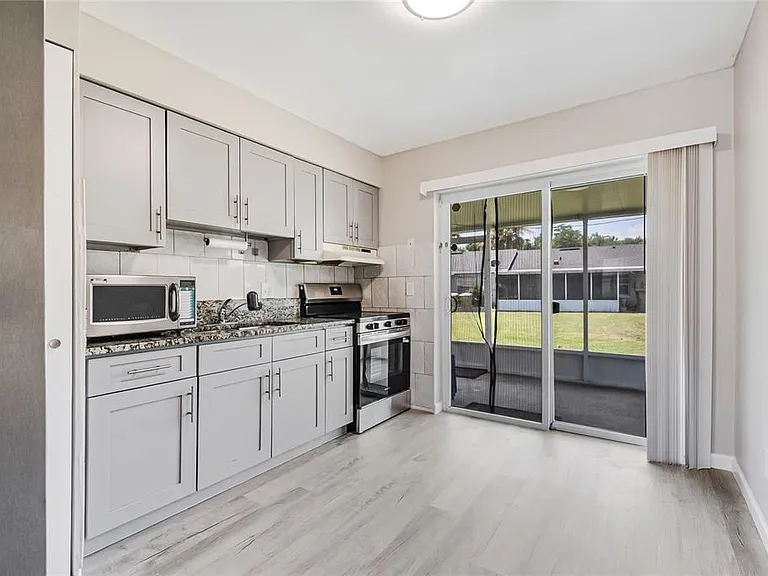106 Lake Villa Way — Photo 6