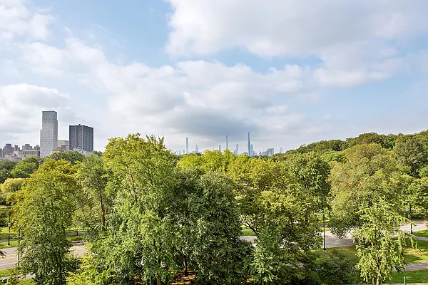 Sold by Christie's International Real Estate Group, LLC | media 1