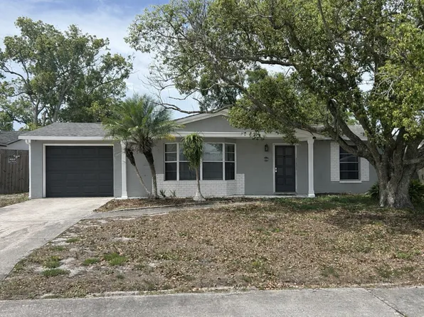 7517 Hollyridge Dr, New Port Richey, FL 34653