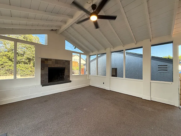 4343 Elma Ln — Photo 16