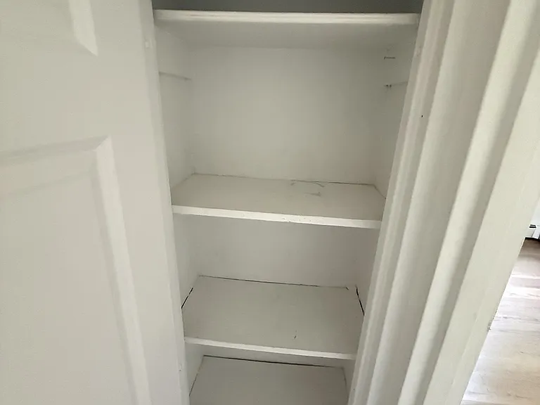 420 Watkins St #4E — Photo 6