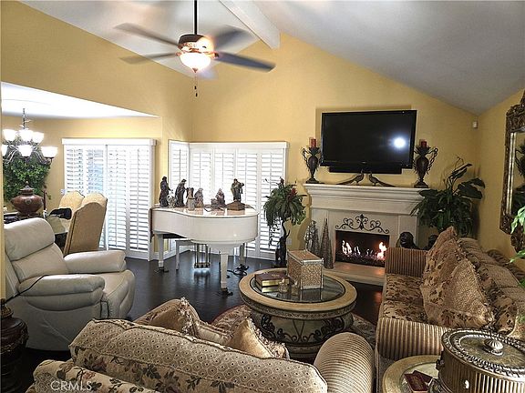 3rd image of 8543 Richwood Dr