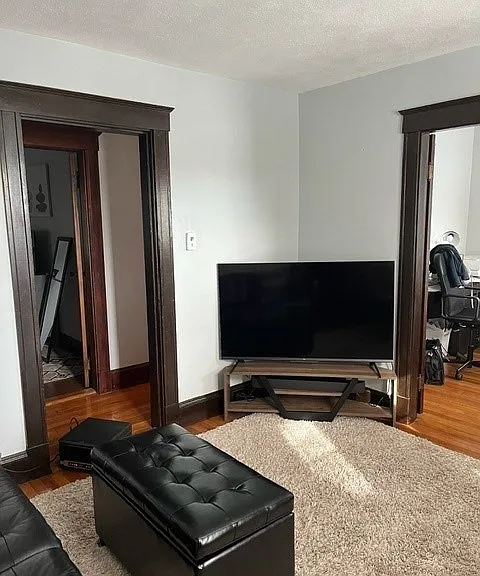 75 Sterling St #A — Photo 2