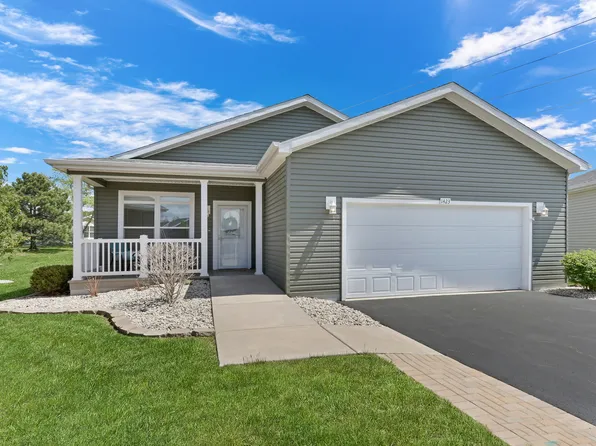 1423 Scenic Vw, Grayslake, IL 60030