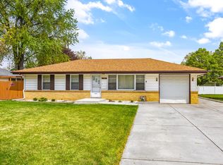 1106 Westminster Rd, Joliet, IL 60435