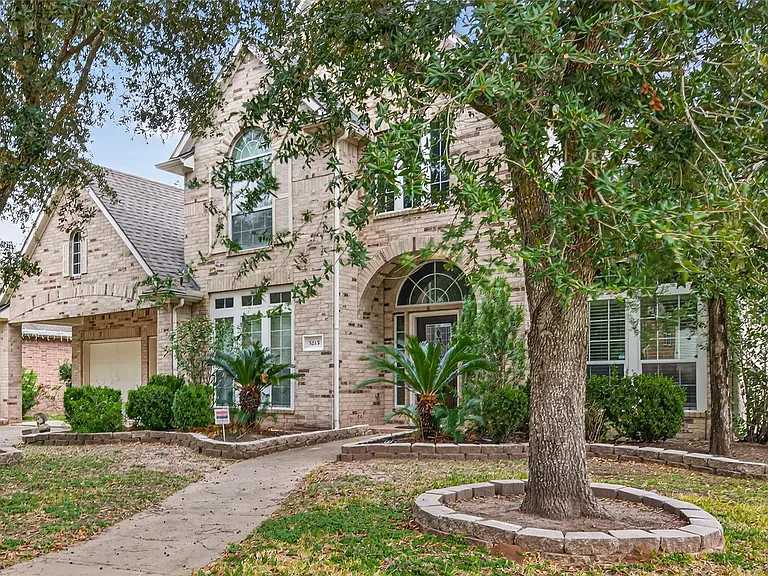 5215 Field Briar Ln — Photo 3