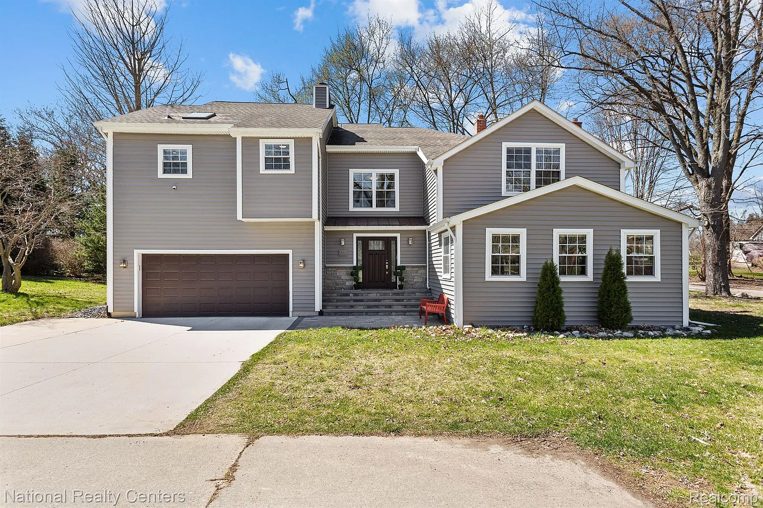 3706 Lakeview Blvd photo 1