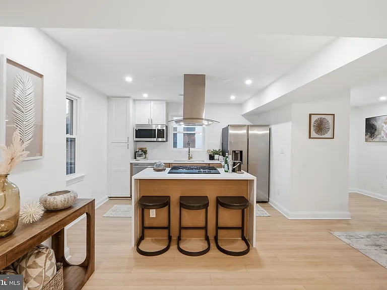 5520 N Capitol St NW — Photo 12