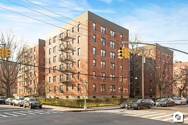 Sold by Coldwell Banker Reliable Real Estate | media 24