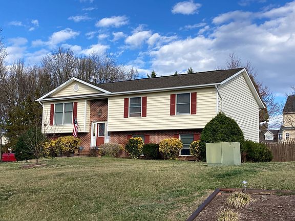 2nd image of 14 Myers Dr