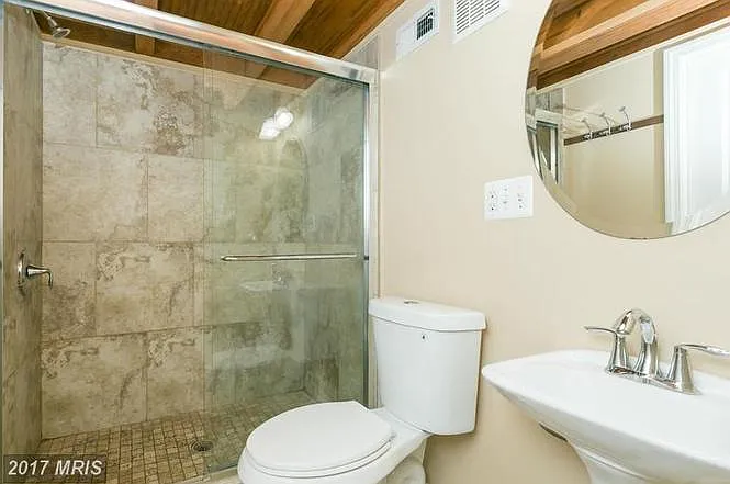 623 Wyeth St — Photo 22