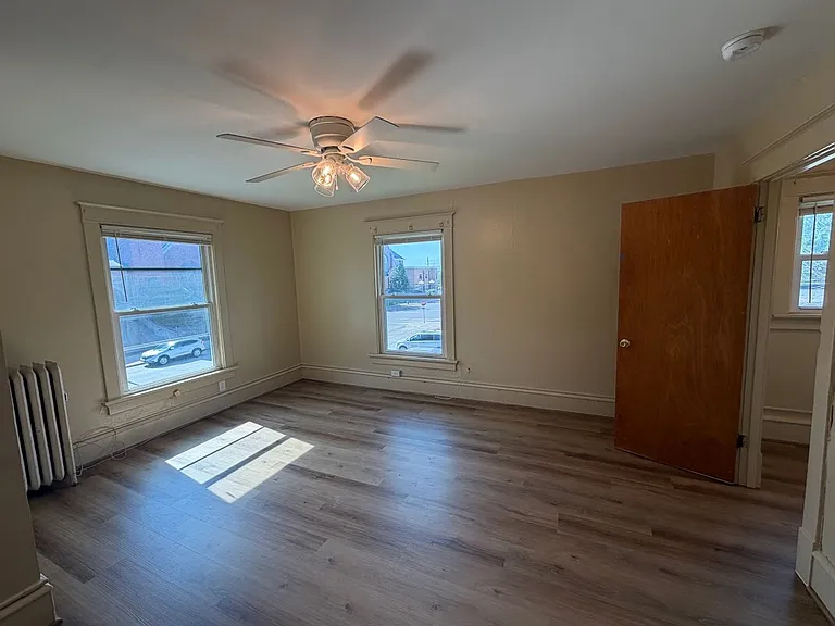 611 Kellogg Ave — Photo 13