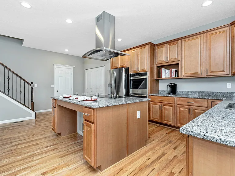 7576 Bullseye Dr — Photo 14