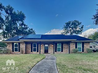 4003 Highknoll Ln, Seabrook, TX 77586