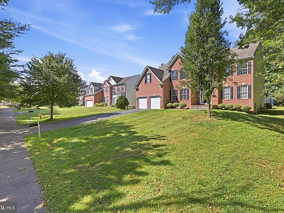 3rd image of 3110 Krista Ct