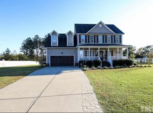 633 Shade Tree Rd, Benson, NC 27504