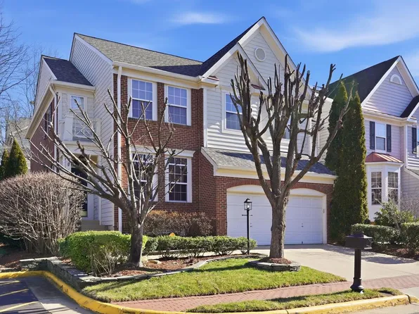 8921 Mayhew Ct, Lorton, VA 22079