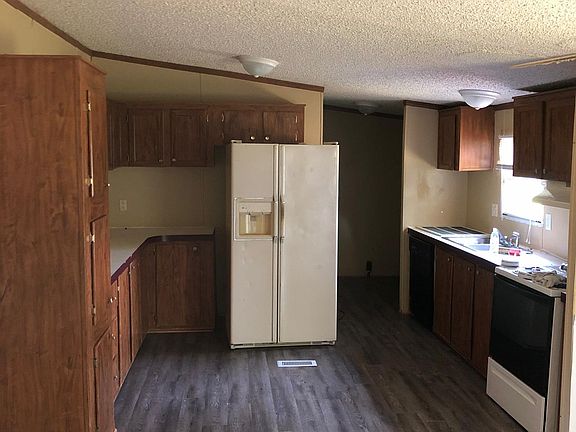 3rd image of 3325 Fork Creek Ln