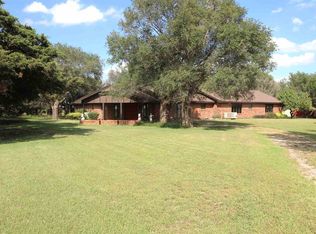 1027 N Shell Rd, Garber, OK 73738