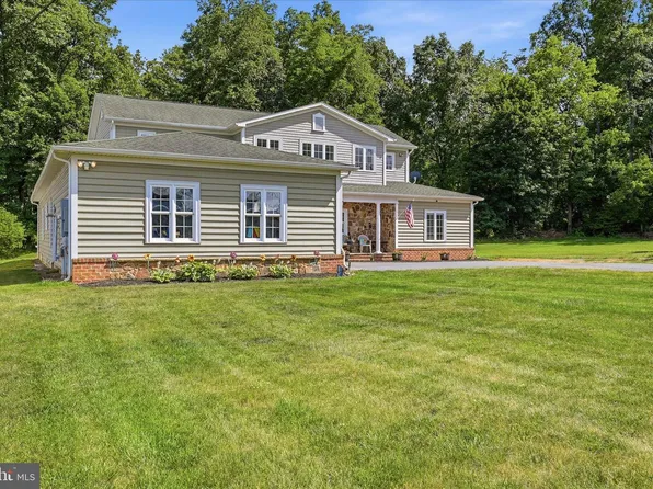 59 Howards Ln, Boyce, VA 22620