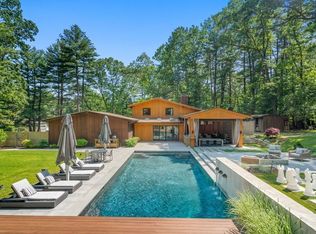 47 Country Corners Rd, Wayland, MA 01778