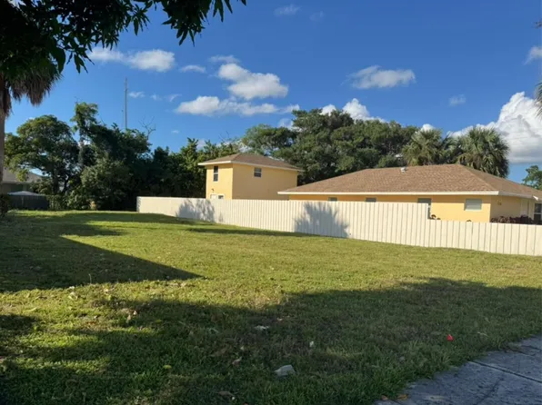 1120 9th Street, West Palm Beach, FL 33401