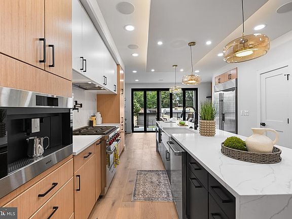 5th image of 515 Kentucky Ave SE