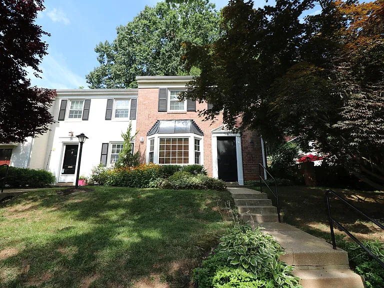 748 Azalea Dr — Photo 26