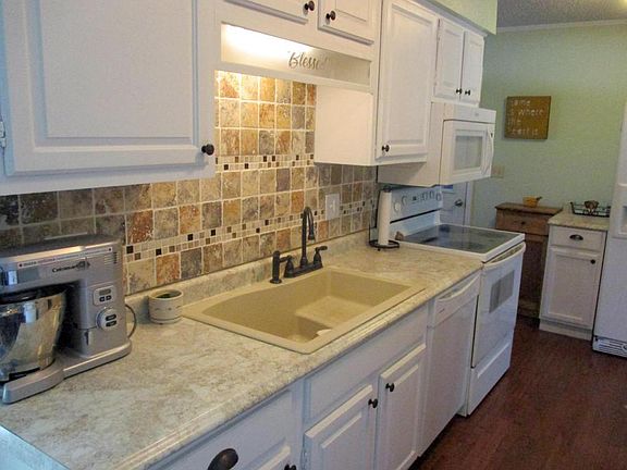 5th image of 5008 Emerson Dr