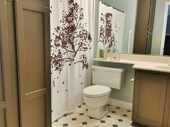 5th image of 7358 Cronin Cir