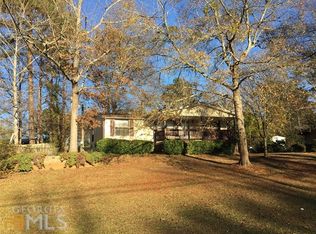 274 Lakeview Dr, Locust Grove, GA 30248