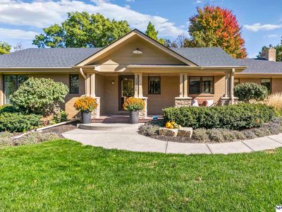 1221 S 107th St, Omaha, NE, 68124