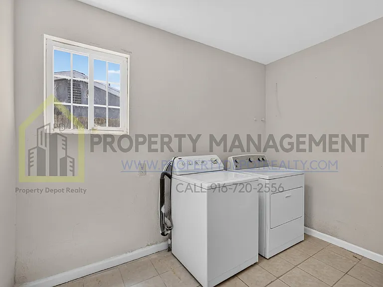 7720 35th Ave — Photo 29