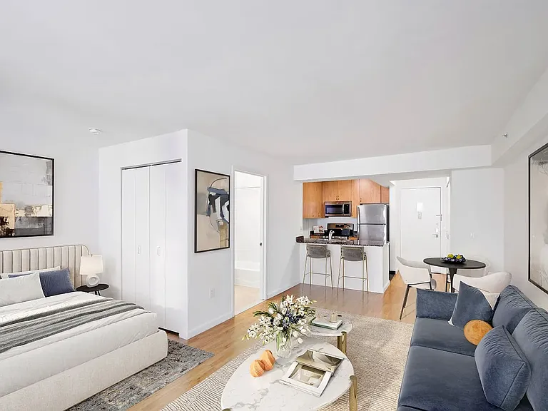 66 W 38th St #21A — Photo 4
