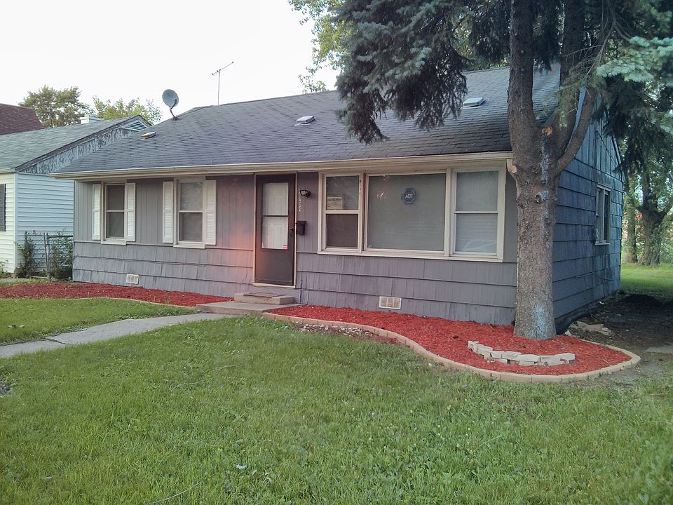 1st image of 16015 Lathrop Ave #1