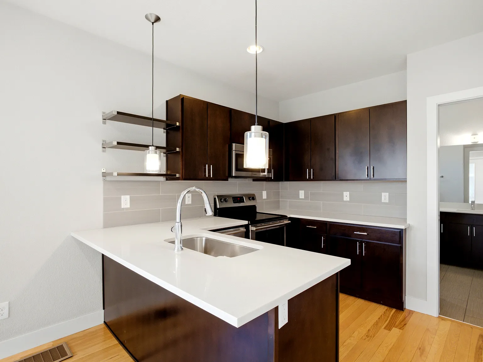 2114 N Decatur St — Photo 2