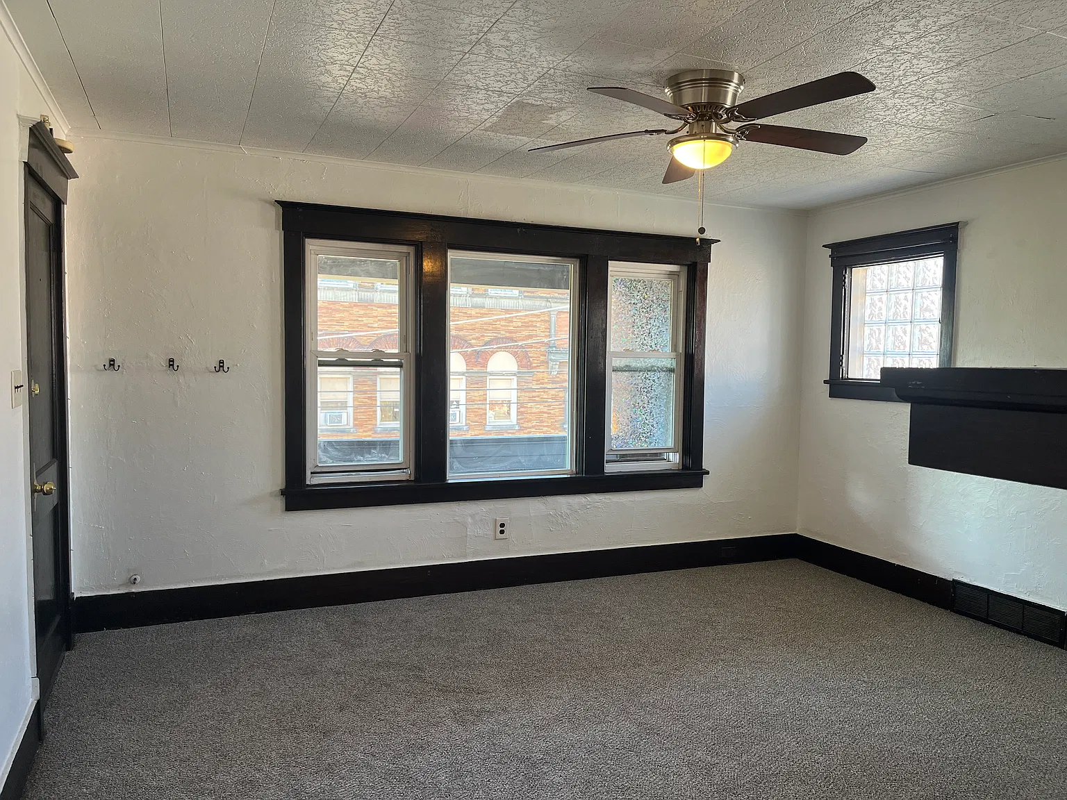 1 bed, 950 sqft, $925 — Photo 3