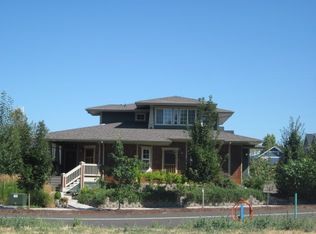 421 Creekside Way, Talent, OR 97540