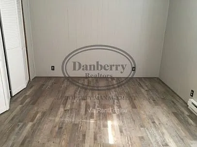 725 N Cory St #E — Photo 9