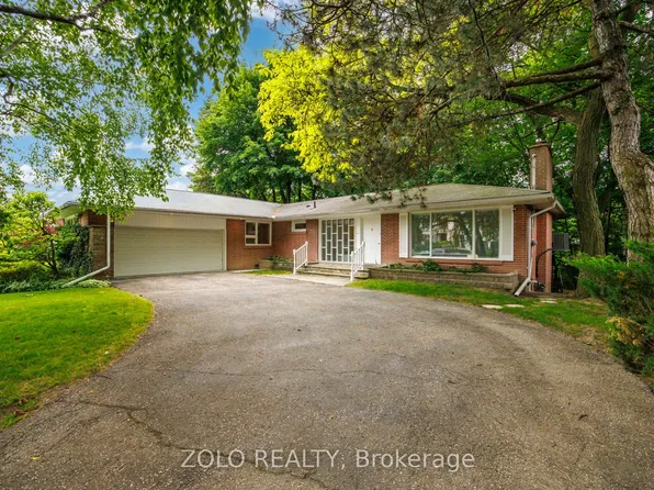 17 Hi Mount Dr, Toronto, ON M2K 1X3